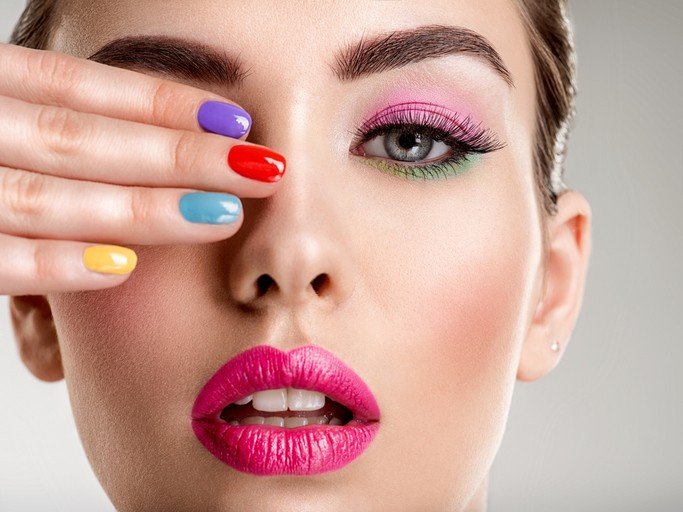 nails and eye lashes